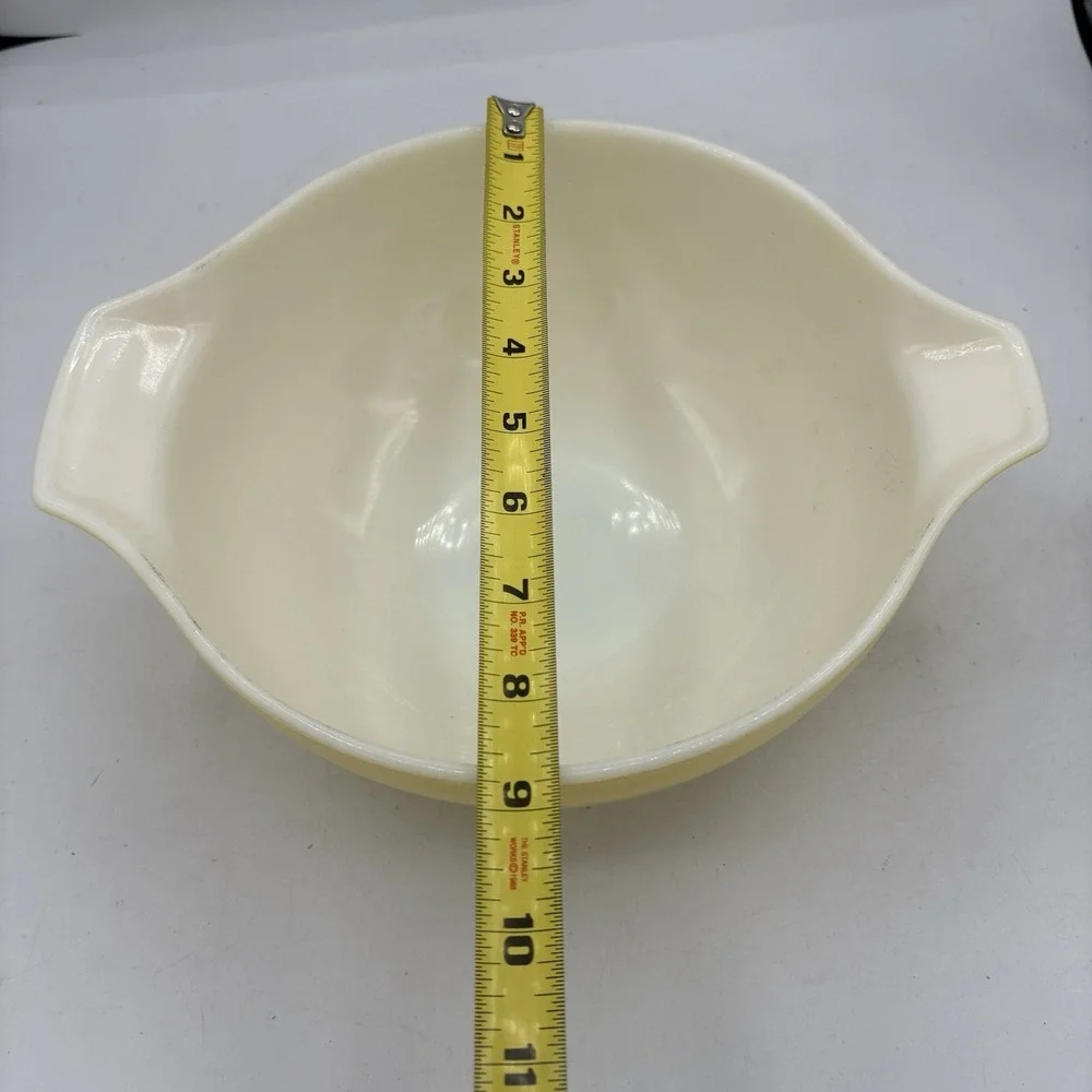 Vintage Pyrex Mixing Bowl Yellow Cinderella Nest 443 2 1/2 Qt Tab Handles USA